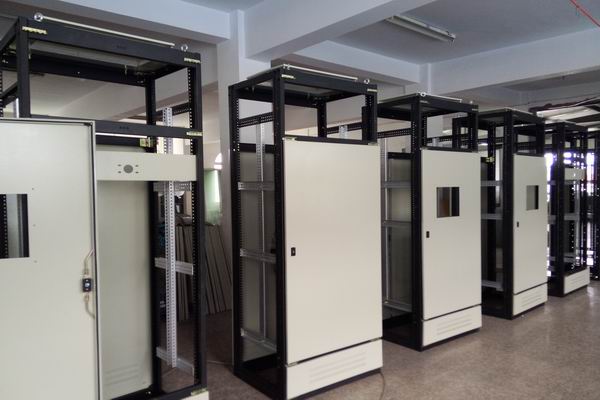 西林控制柜-3683厂家控制柜检修需要注意的